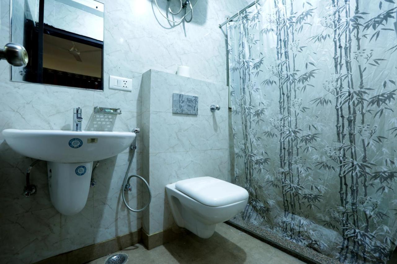 Hotel Airport Star 4*