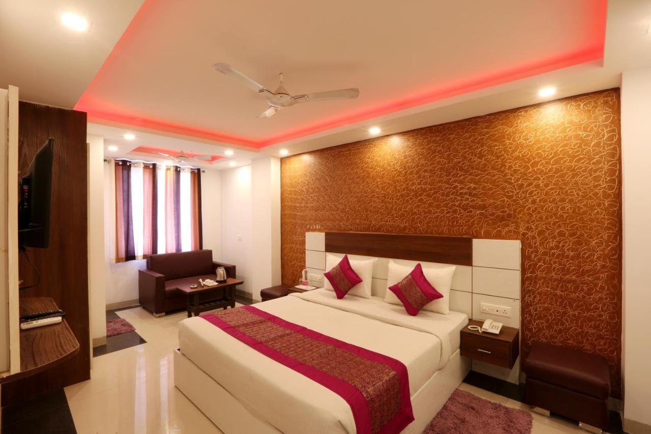 Airport Star Hotel 4*